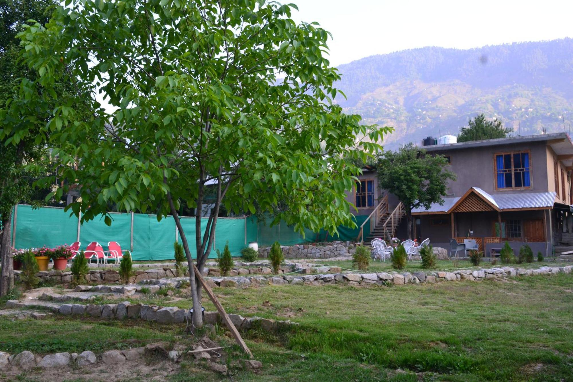 West End Lodges Neelum المظهر الخارجي الصورة