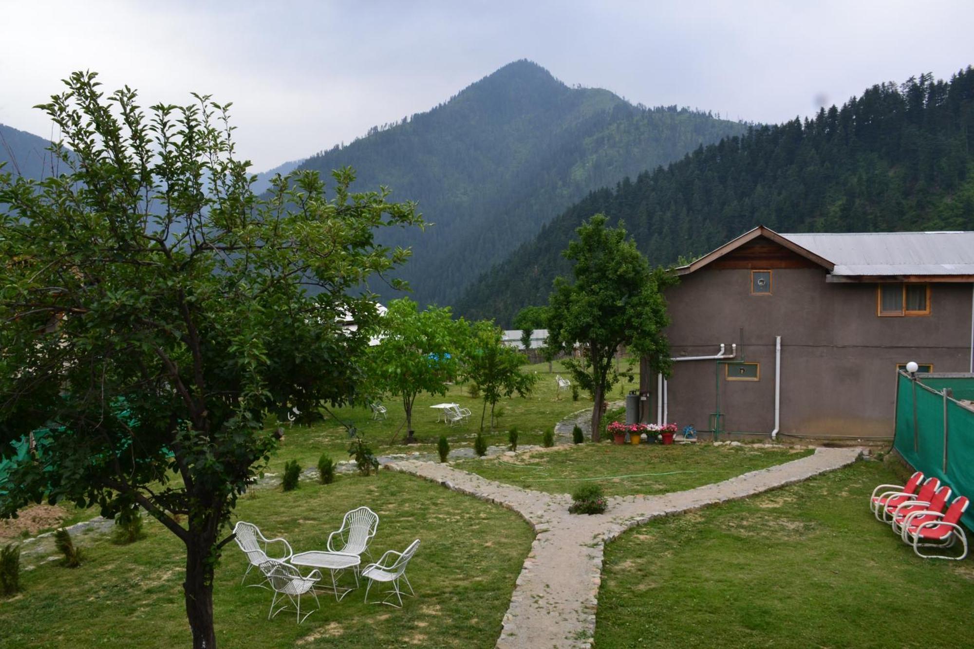 West End Lodges Neelum المظهر الخارجي الصورة