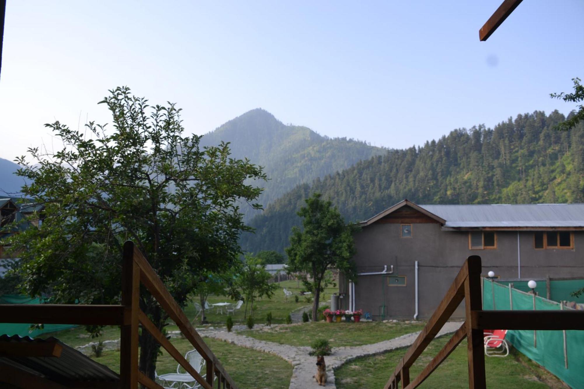 West End Lodges Neelum المظهر الخارجي الصورة