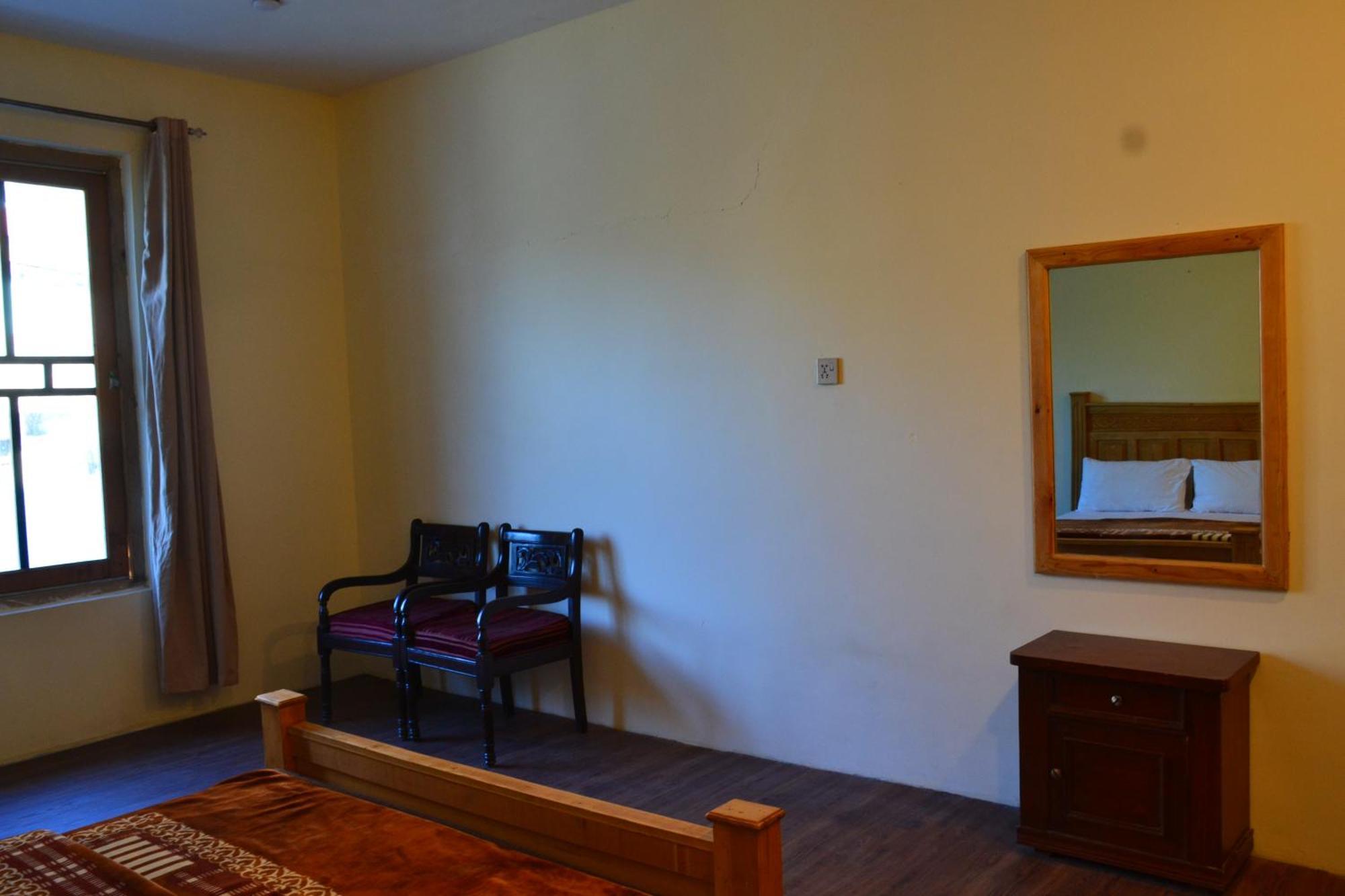 West End Lodges Neelum المظهر الخارجي الصورة