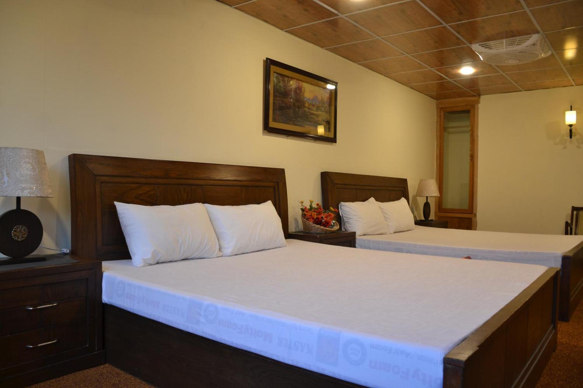 West End Lodges Neelum المظهر الخارجي الصورة