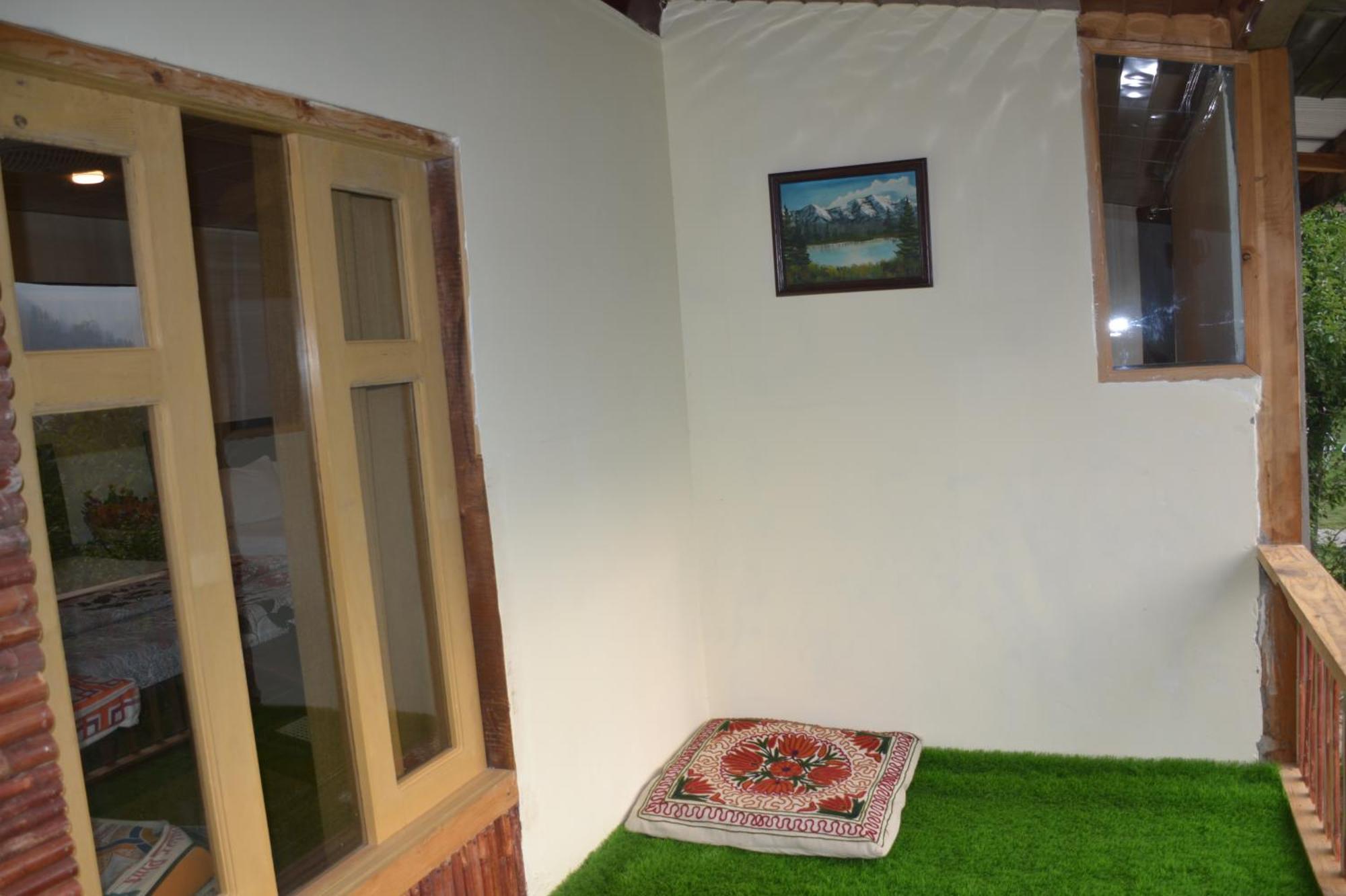 West End Lodges Neelum المظهر الخارجي الصورة